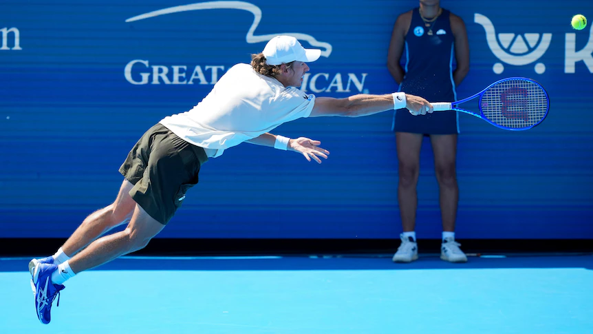 Alex de Minaur's US Open prep rocked by towering American Reilly Opelka at Cincinnati Open